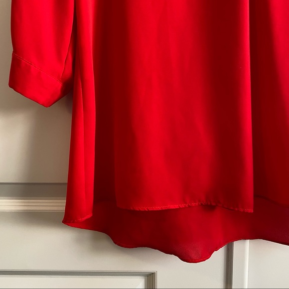 V-Neck Blouse - Picture 3 of 6